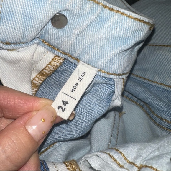 PACSUN 24 Waist Mom Jeans Women's Two Tone Light Wash Hight Rise 100% Cotton - Picture 11 of 13